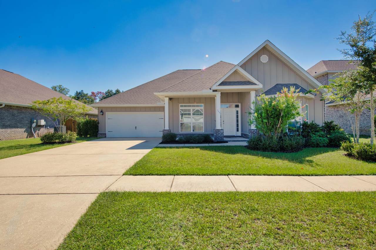 744 Cornelia Street - Photo 1