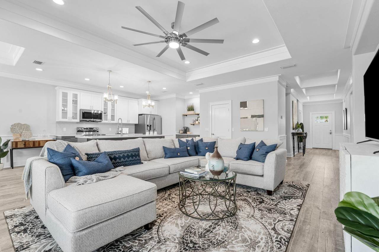 249 Wells Street - Photo 1
