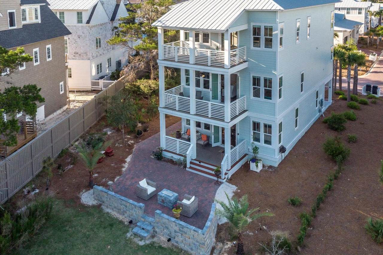 4 Clipper Street - Photo 1