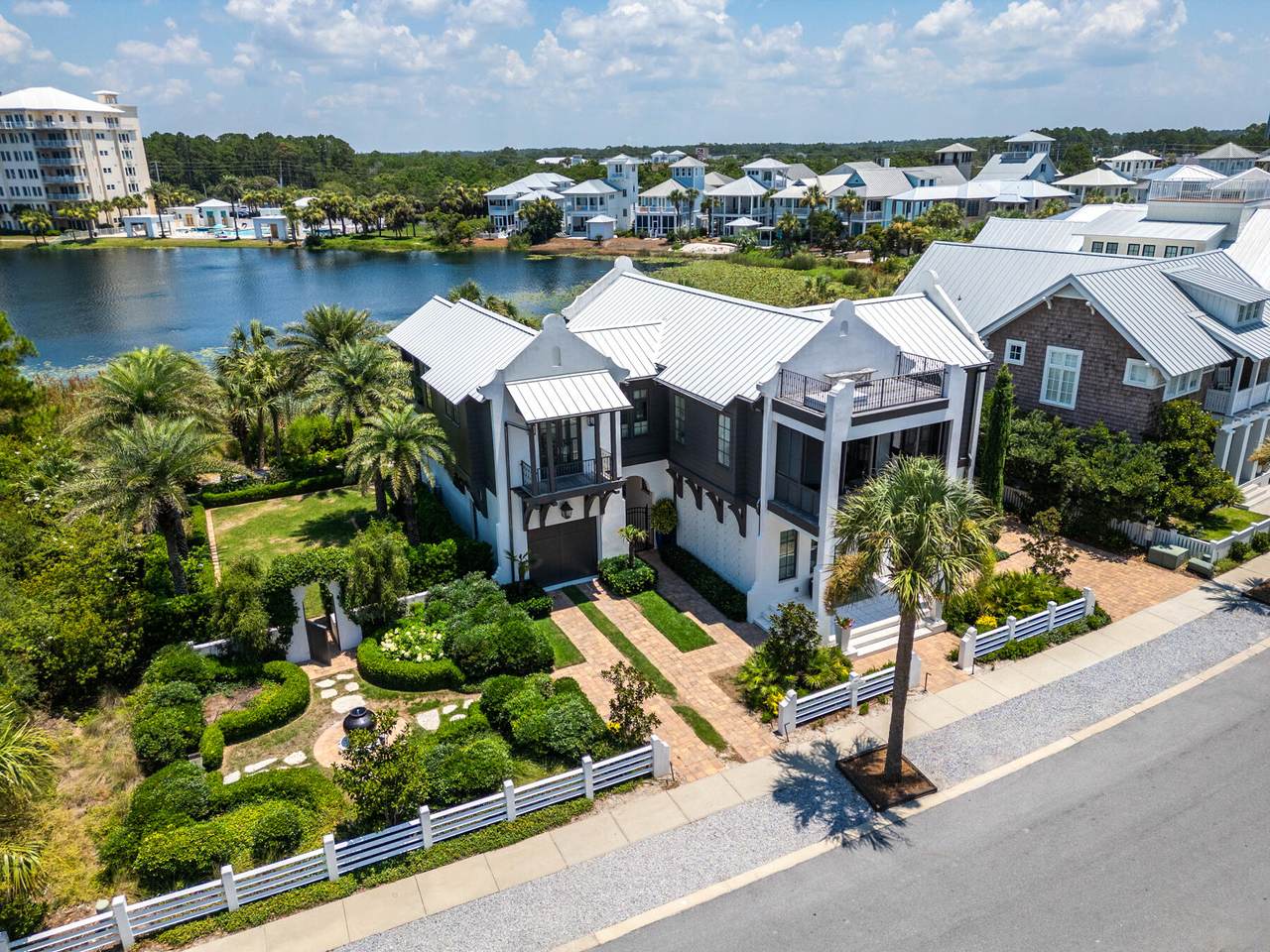 381 Beachside Drive - Photo 1