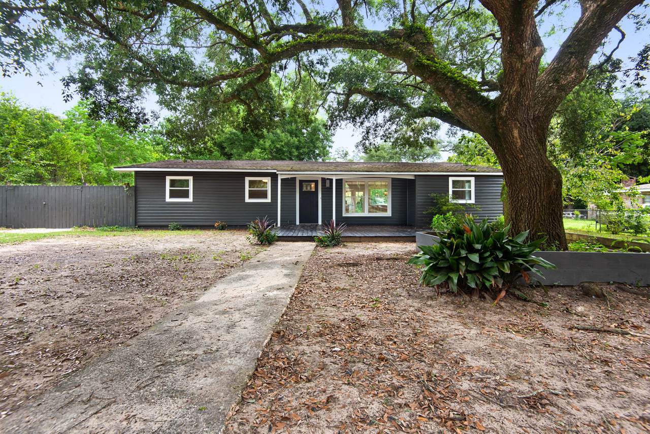 7002 Lindskog Street - Photo 1