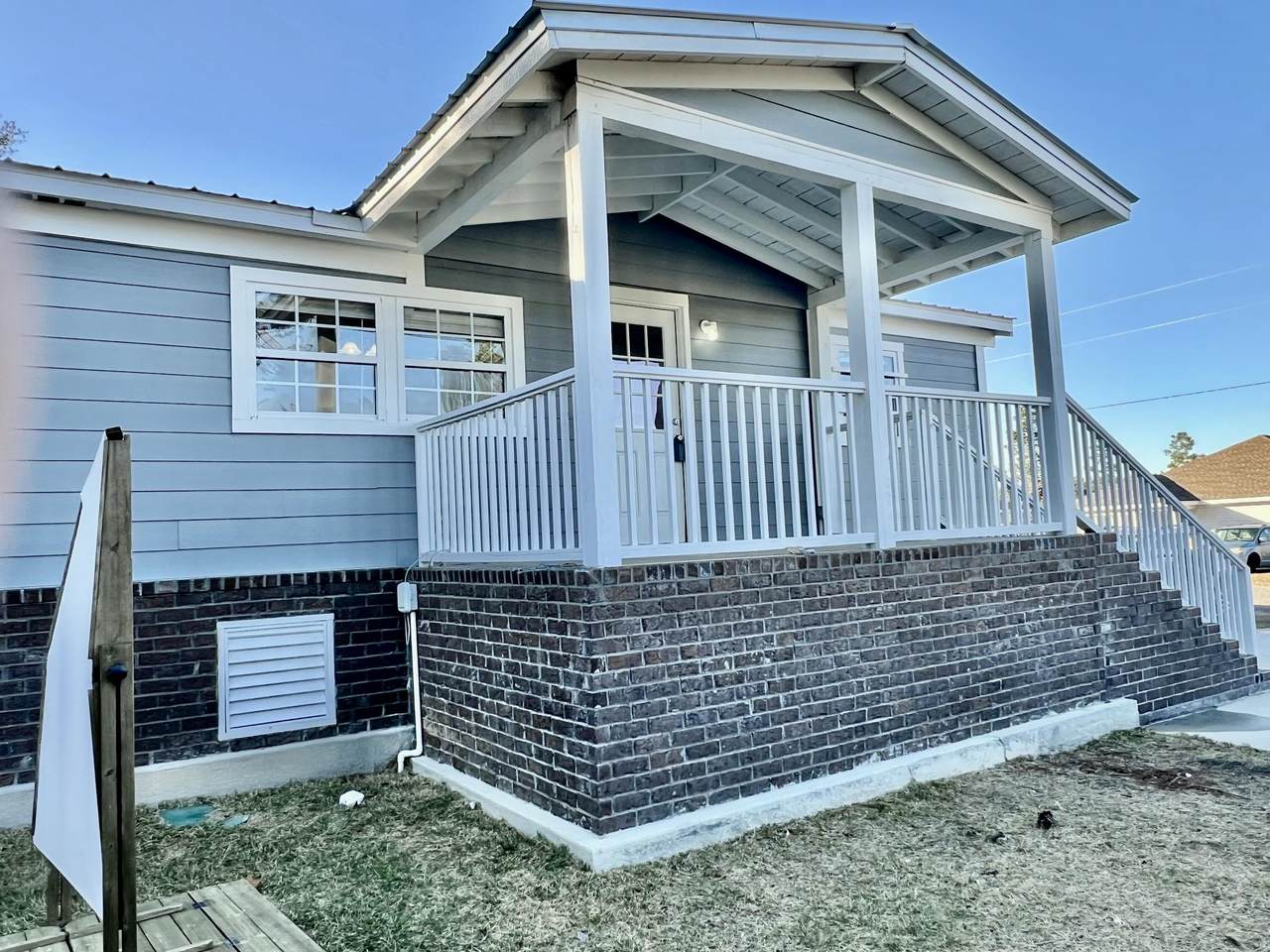115 Rembrandt Circle - Photo 1