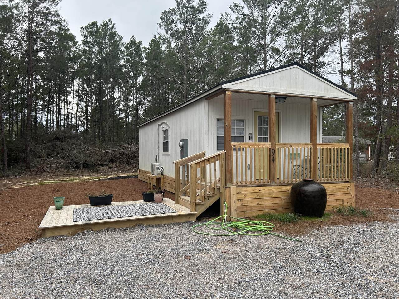 94 Marigold Avenue - Photo 1