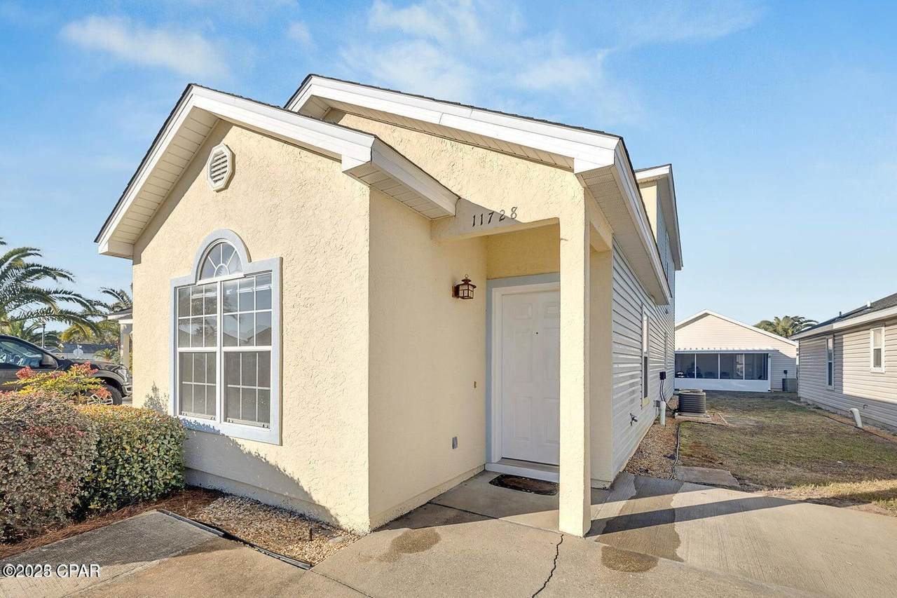 11728 Seashore Lane - Photo 1