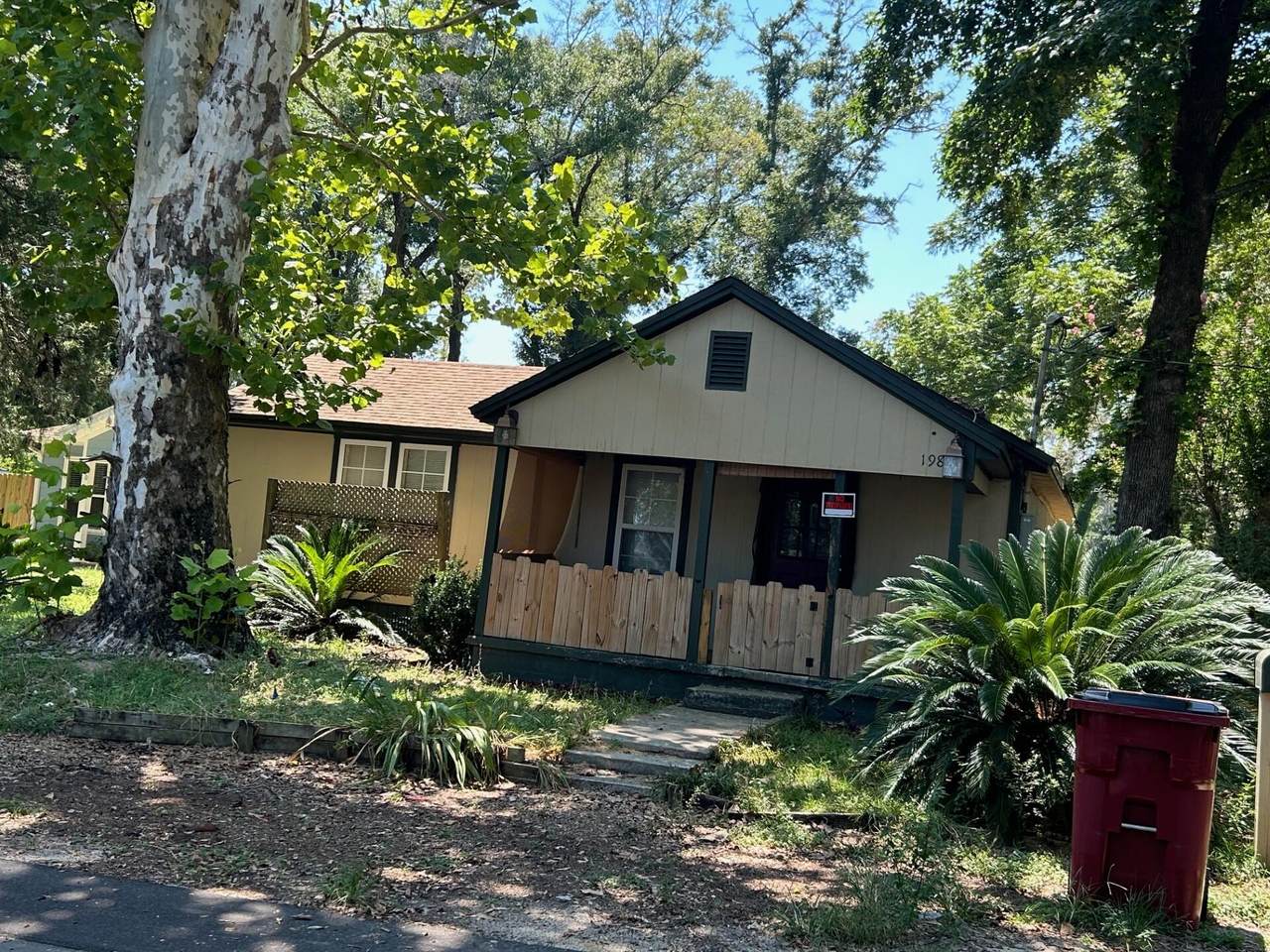 198 Cross Drive - Photo 1