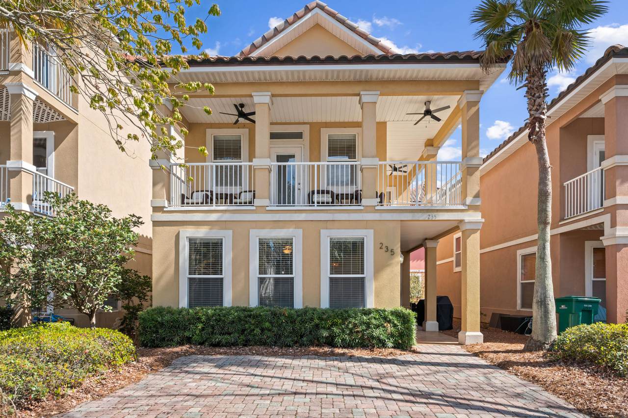 235 E Grand Key Loop - Photo 1