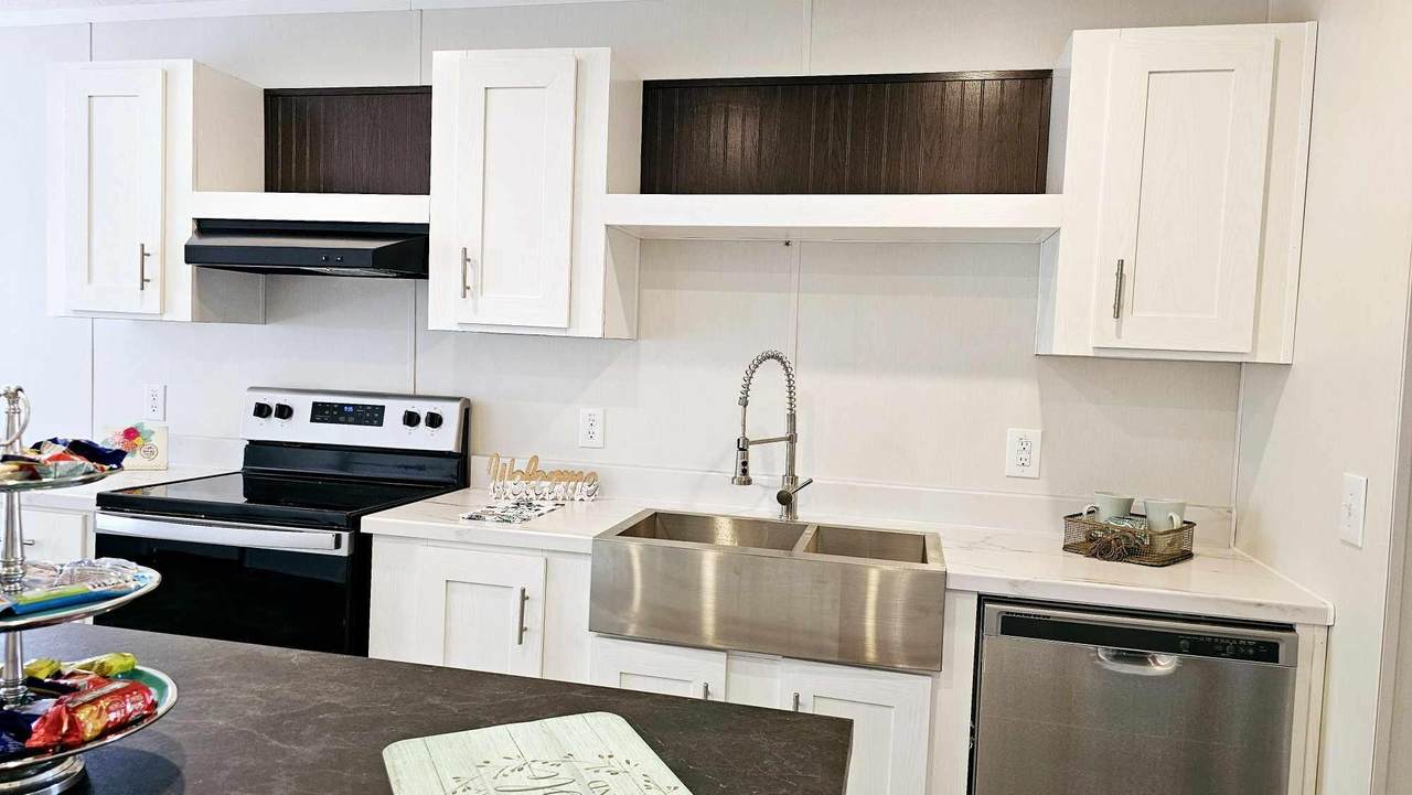 325 Bass Haven Drive - Photo 1