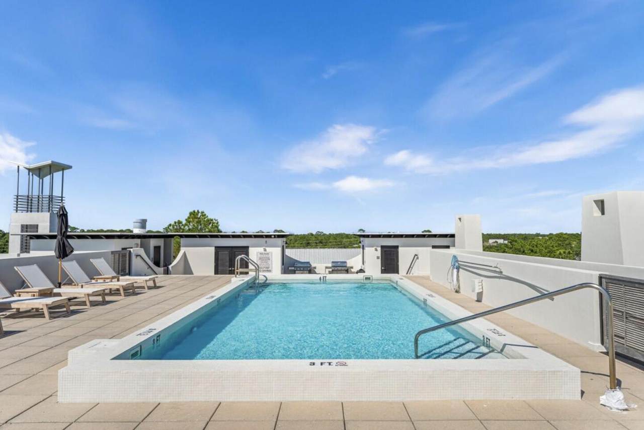 136 Georgetown Avenue - Photo 1