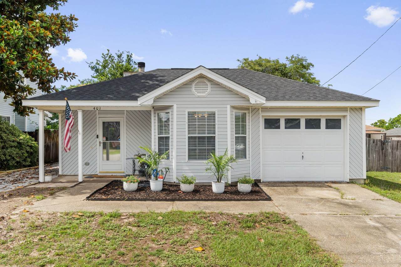 407 Apple Drive - Photo 1