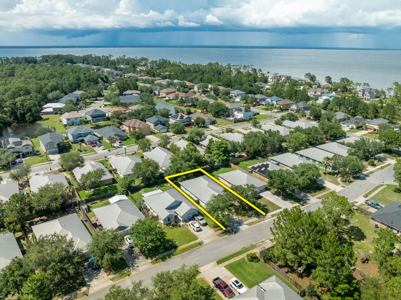 48 Harborview Road - Photo 1