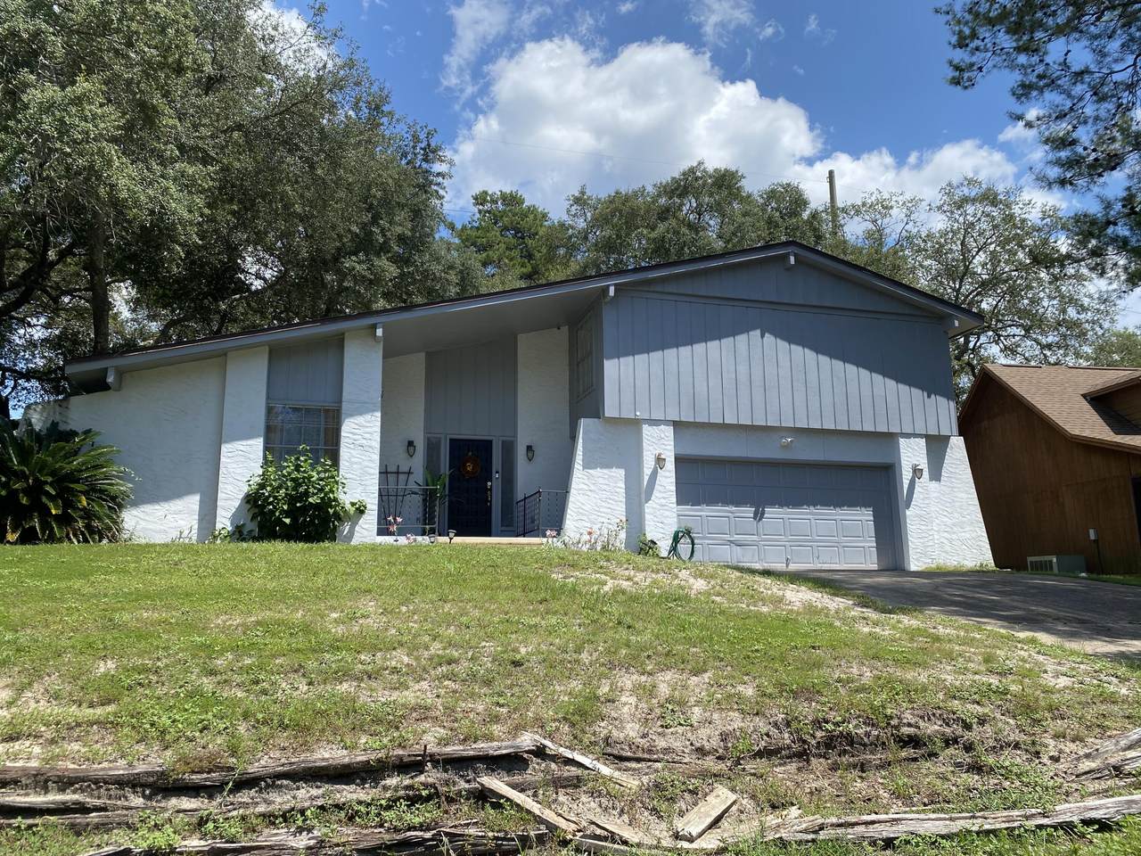 2461 Duncan Drive - Photo 1