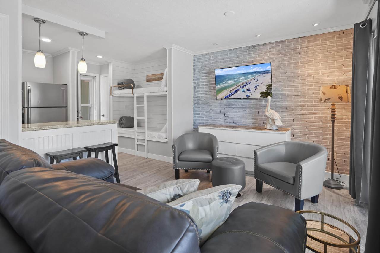 134 Damon Circle - Photo 1