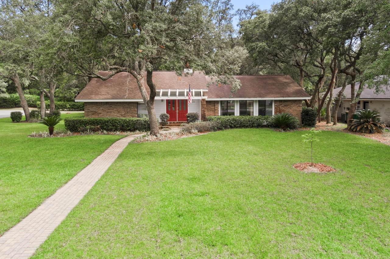 1127 Muirfield Way - Photo 1