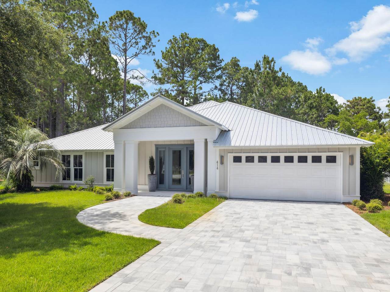 414 Wood Beach Drive - Photo 1