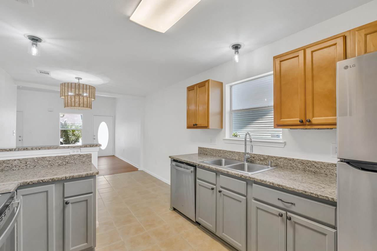 1014 Airport Road - Photo 1