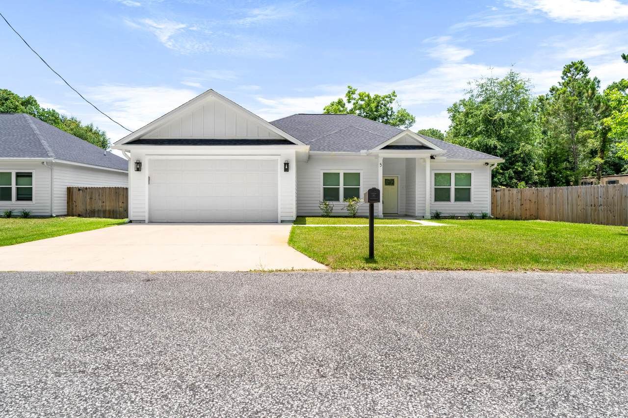 5 Romana Lane - Photo 1