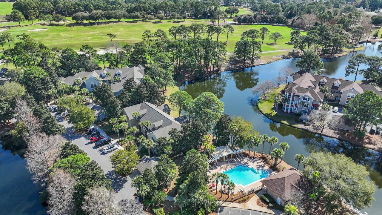 8569 Turnberry Court - Photo 1