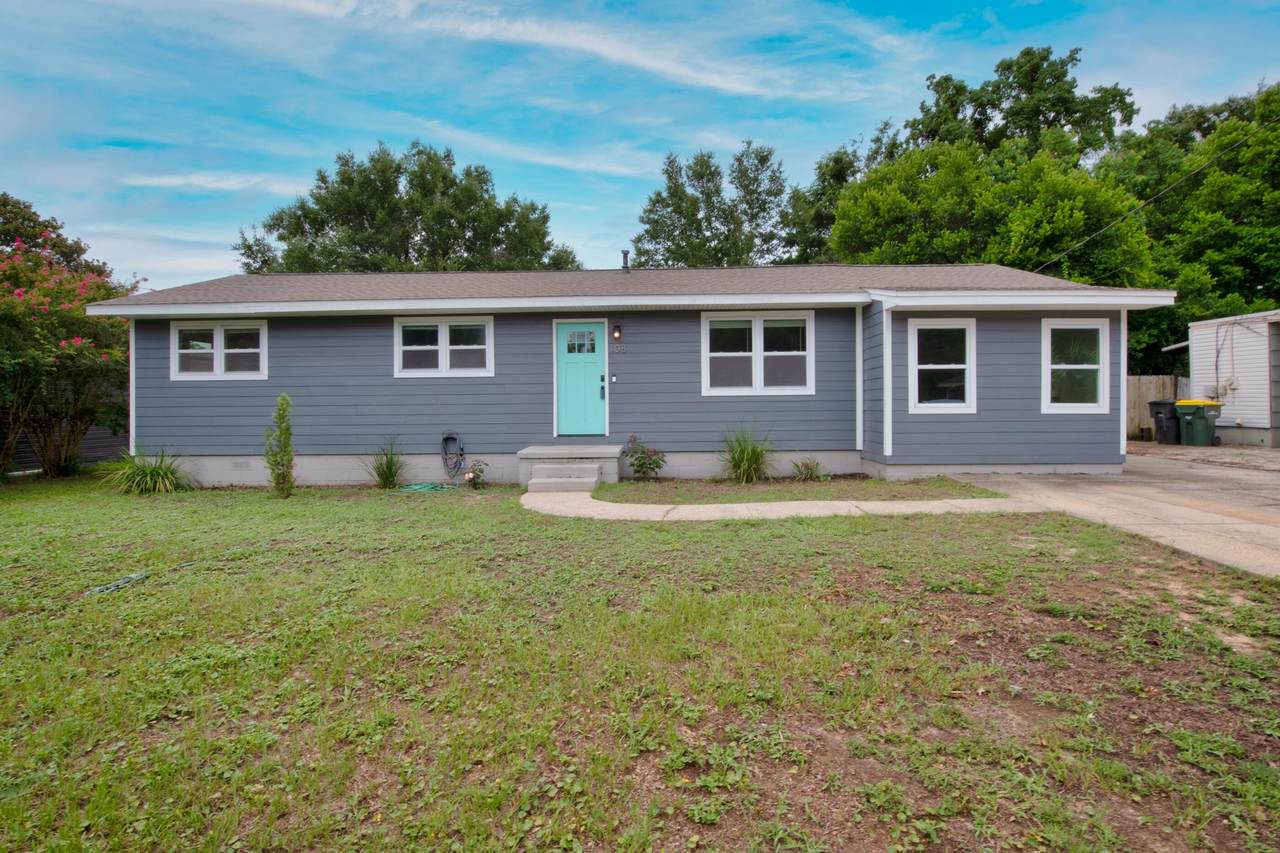 108 Moriarty Street - Photo 1