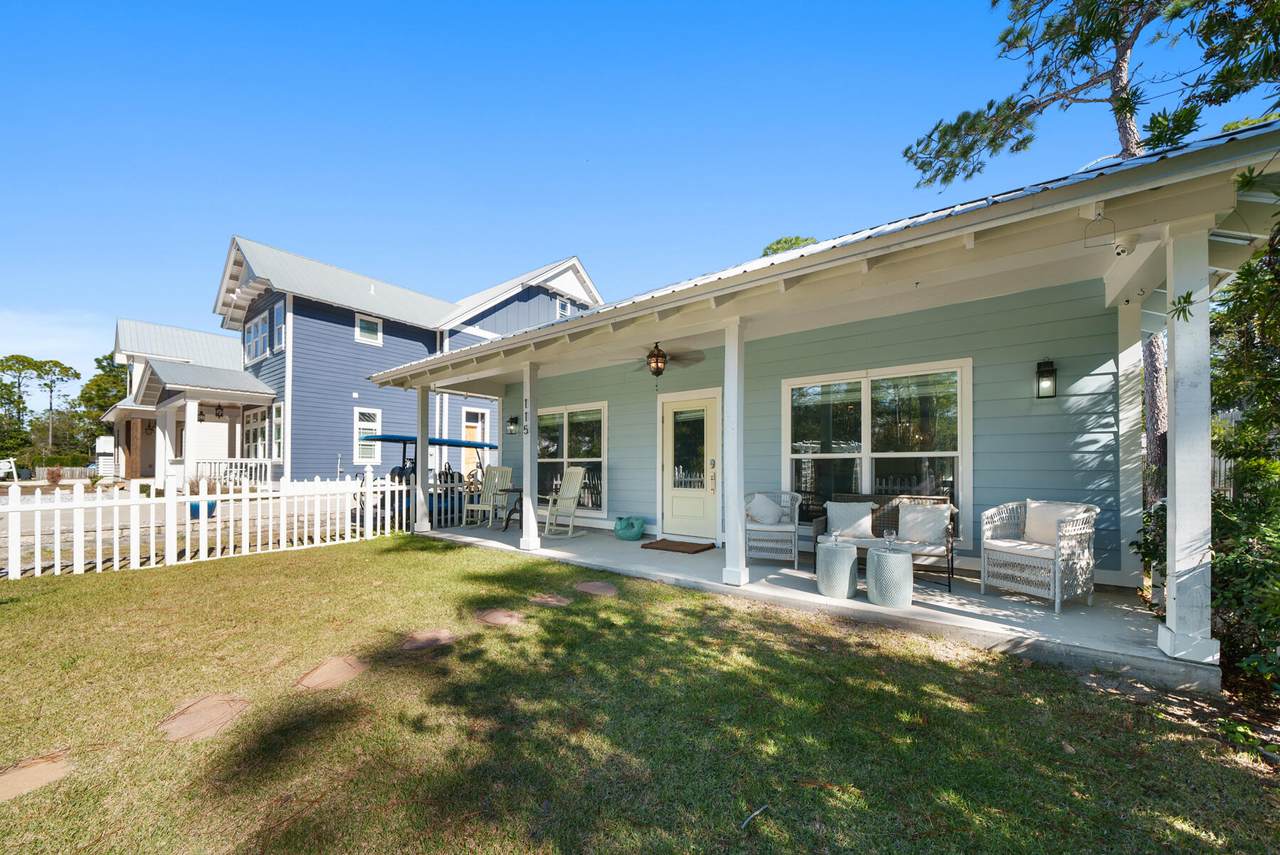 115 Barcelona Avenue - Photo 1