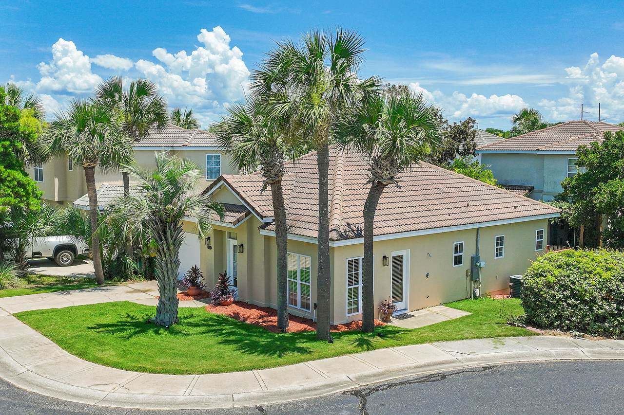 113 Mantero Way - Photo 1