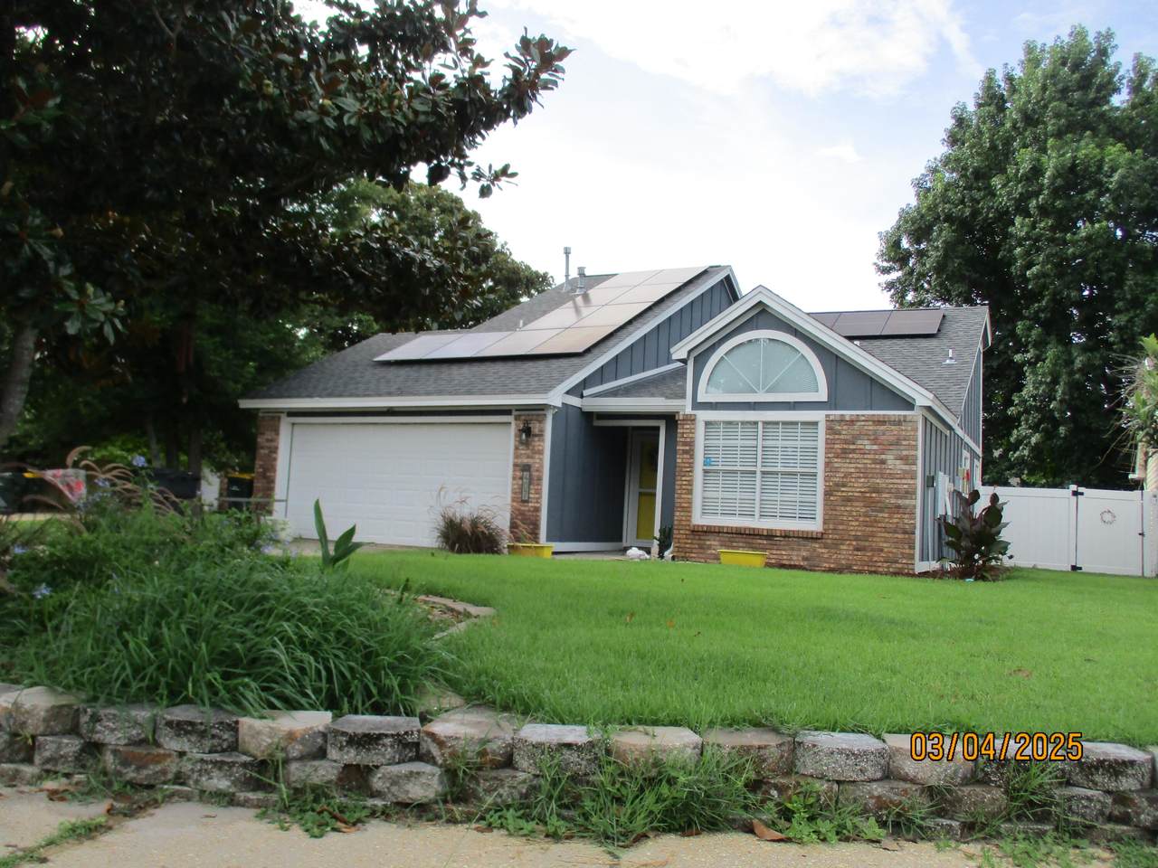 407 Adam Street - Photo 1