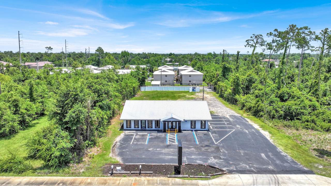 715/717 Tyndall Parkway - Photo 1