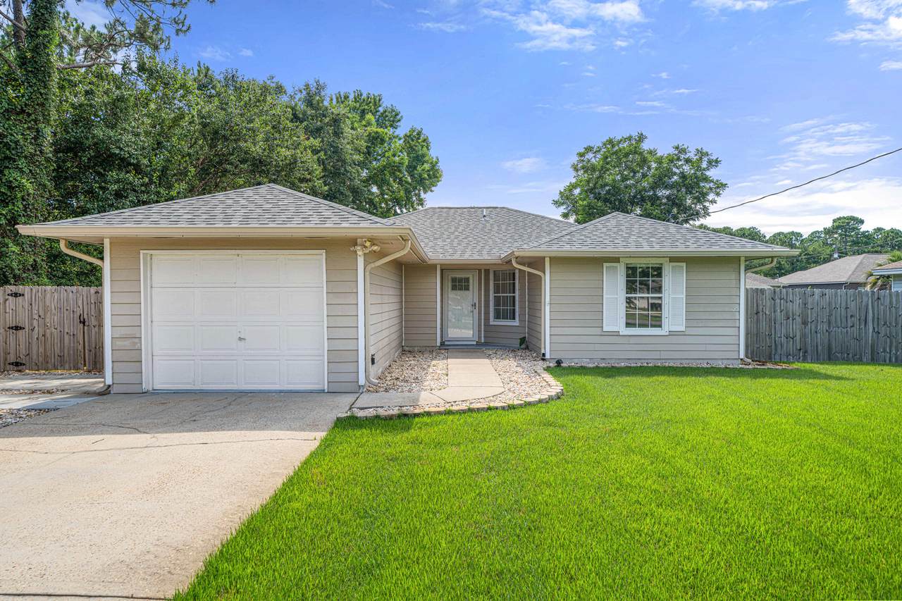 312 Oakdale Avenue - Photo 1