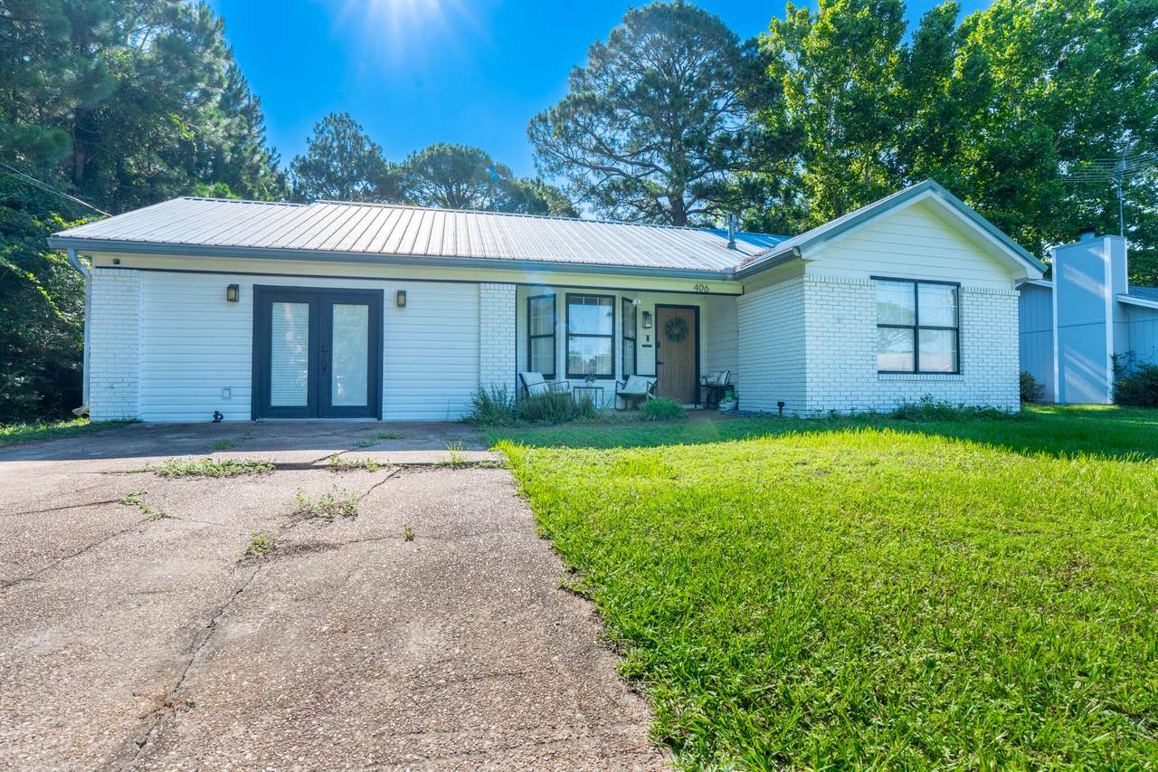 406 Rosewood Avenue - Photo 1