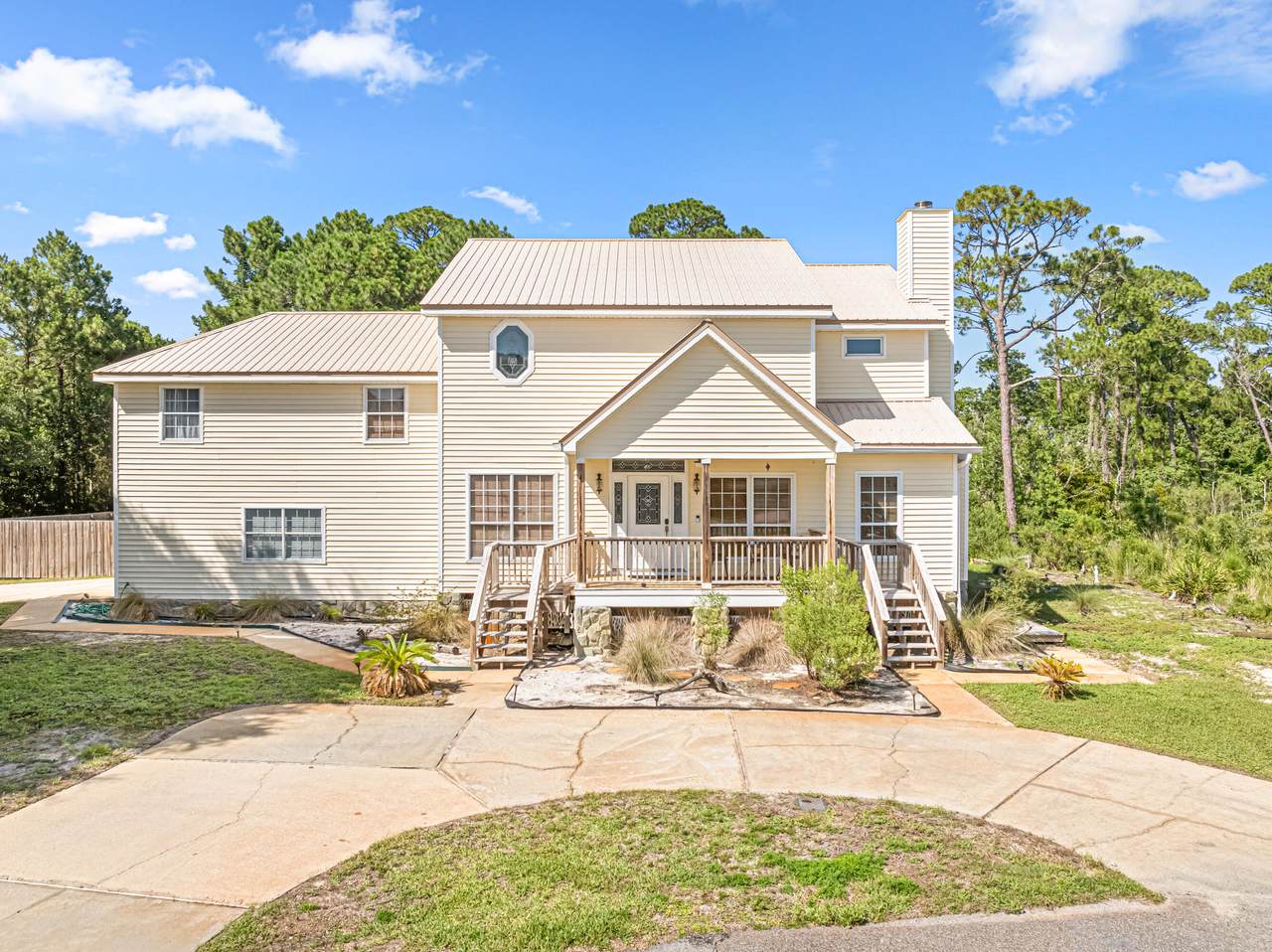 409 Emerald Court - Photo 1