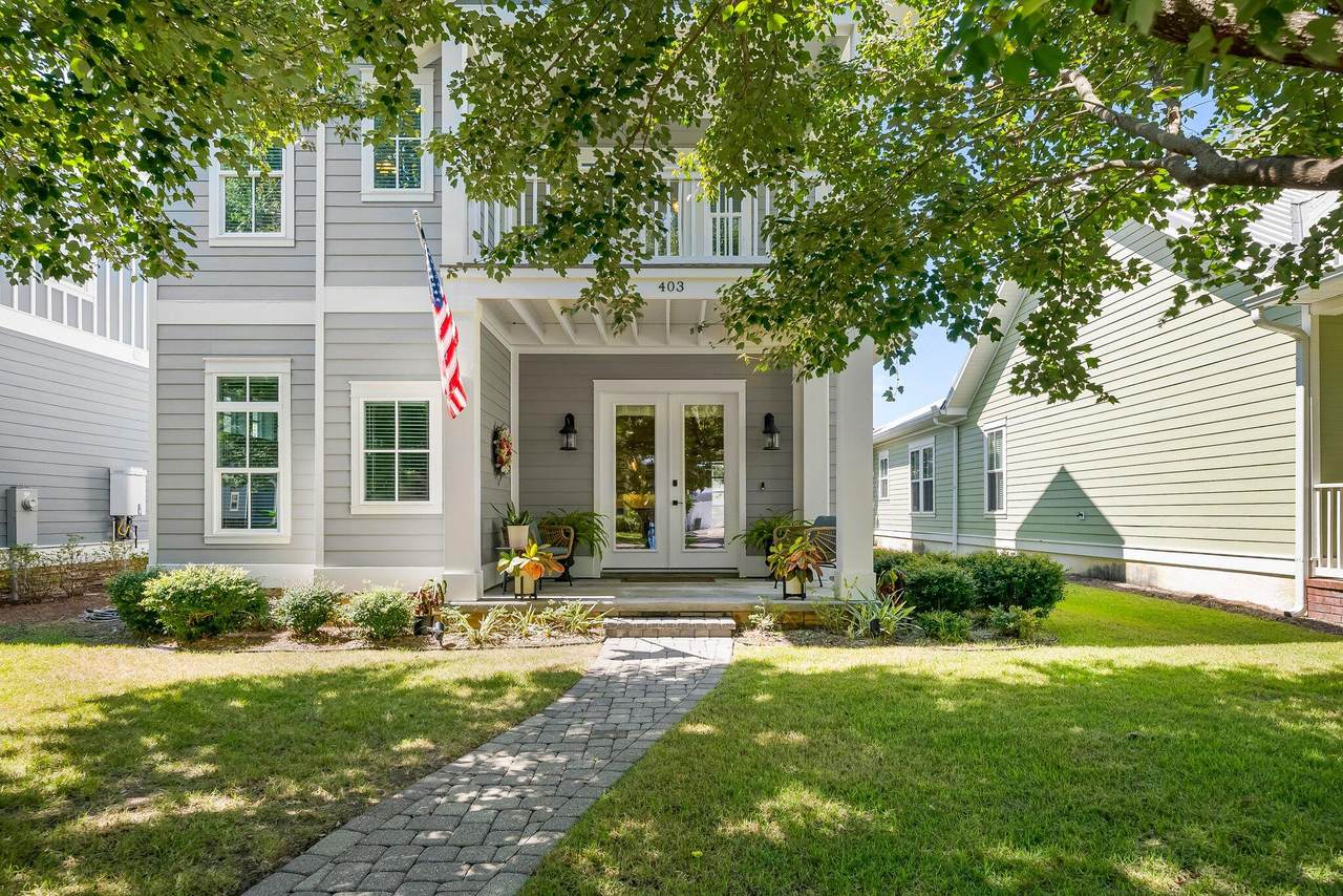 403 Liverpool Avenue - Photo 1