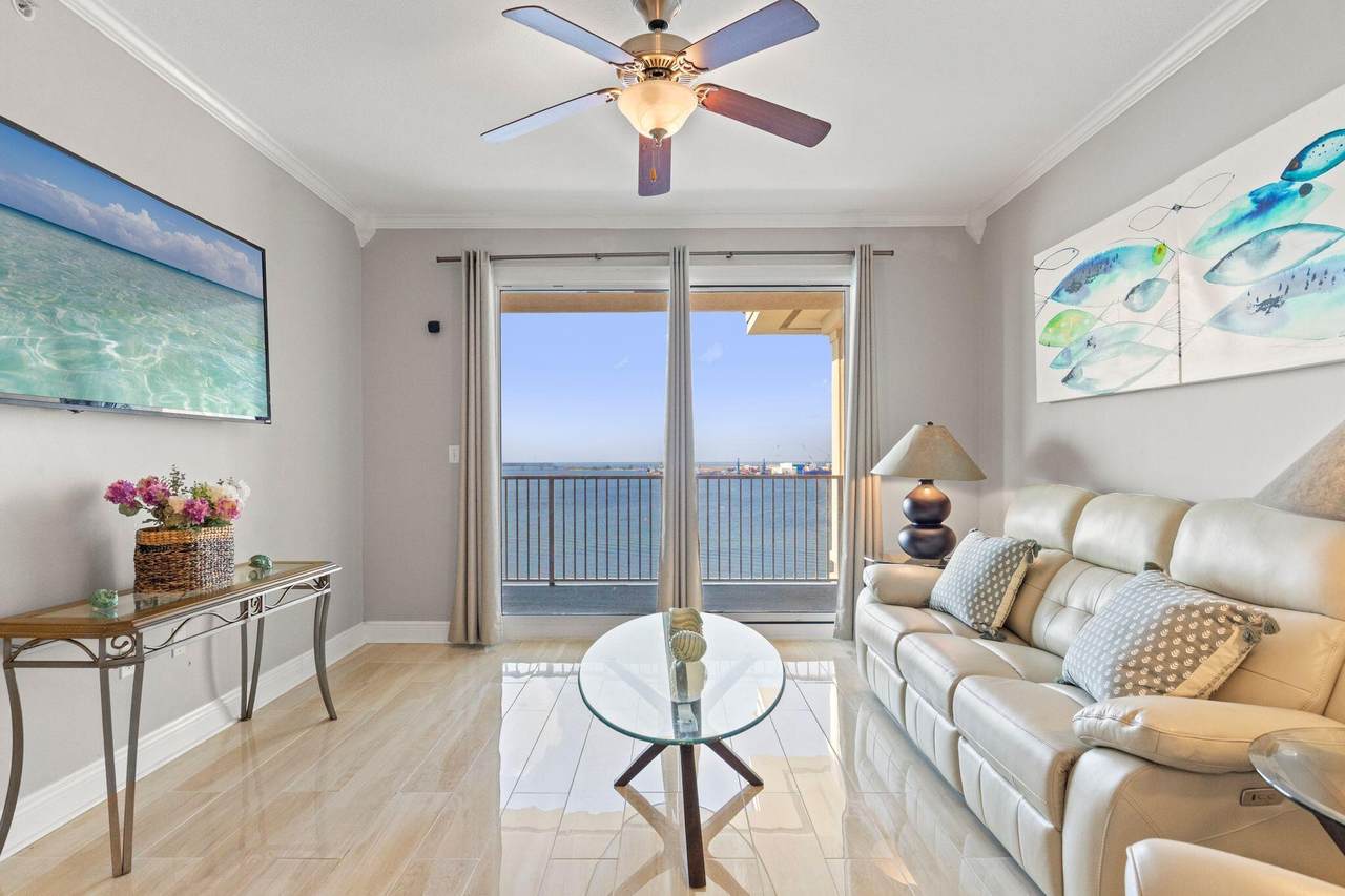 2400 Grandiflora Boulevard - Photo 1