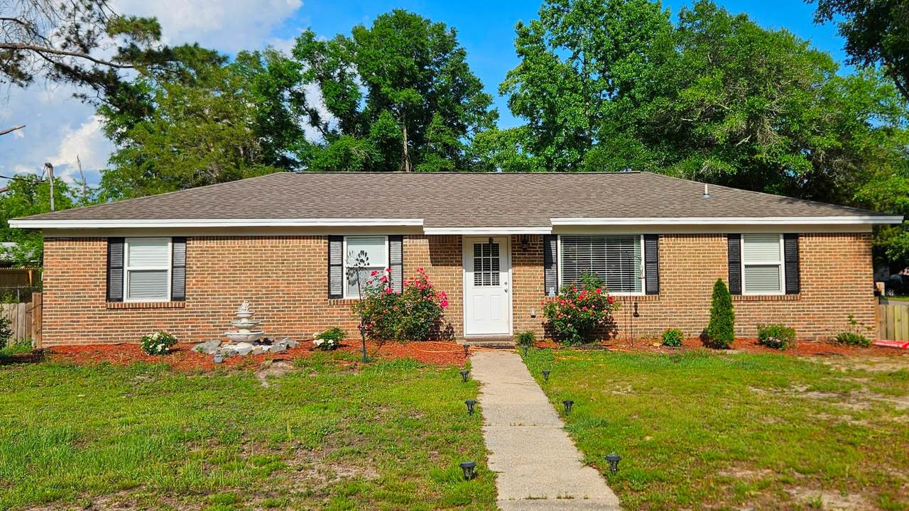 1202 Sunshine Drive - Photo 1