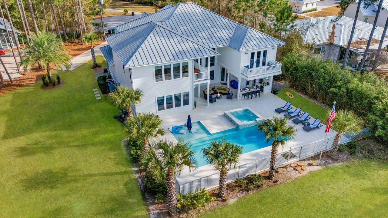 225 La Canosa Boulevard - Photo 1