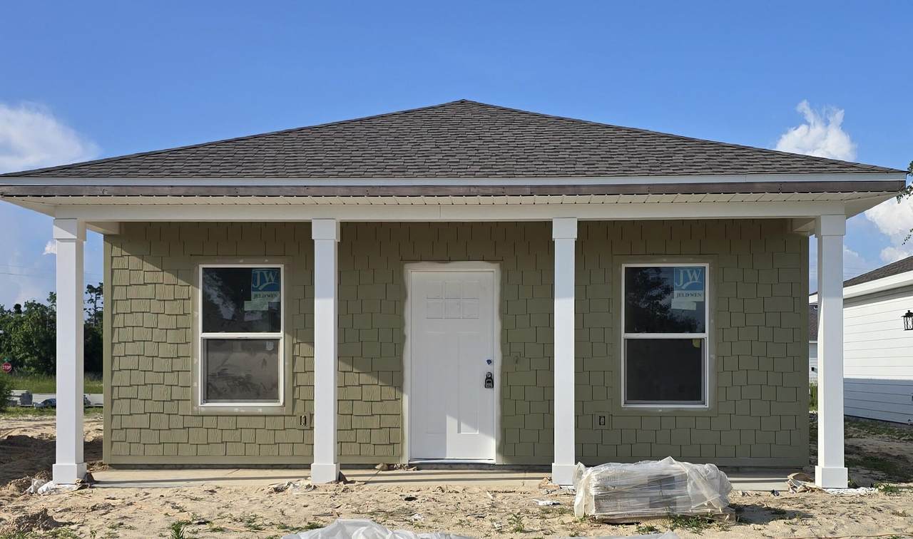 928 25Th Street - Photo 1