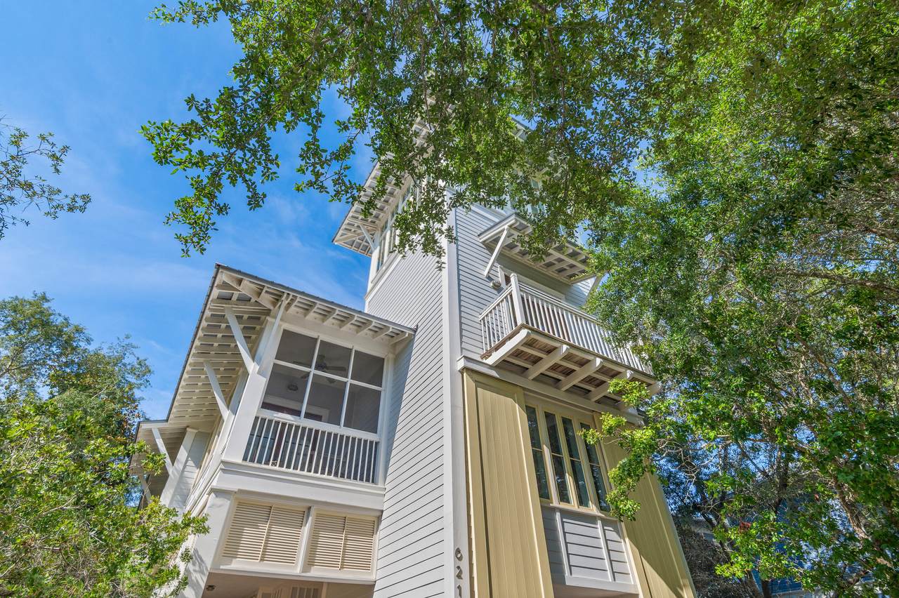 621 Western Lake Drive - Photo 1