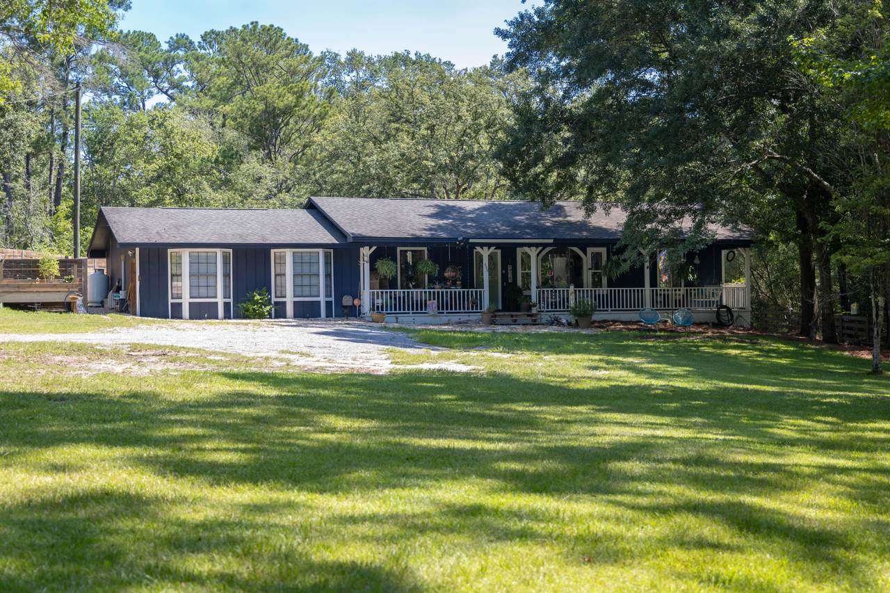 696 Phillips Drive - Photo 1