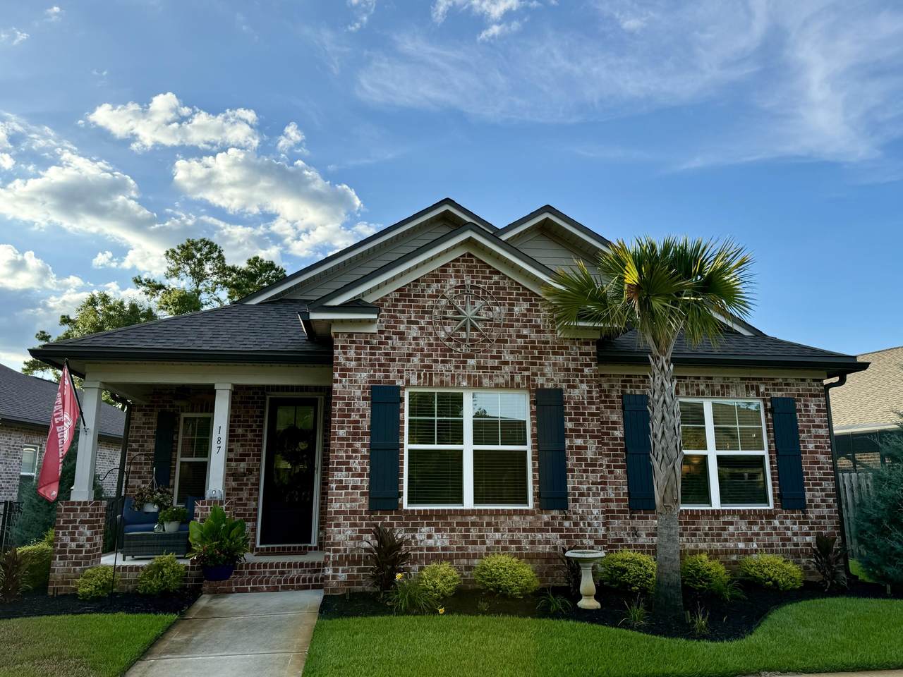 187 Oyster Boulevard - Photo 1