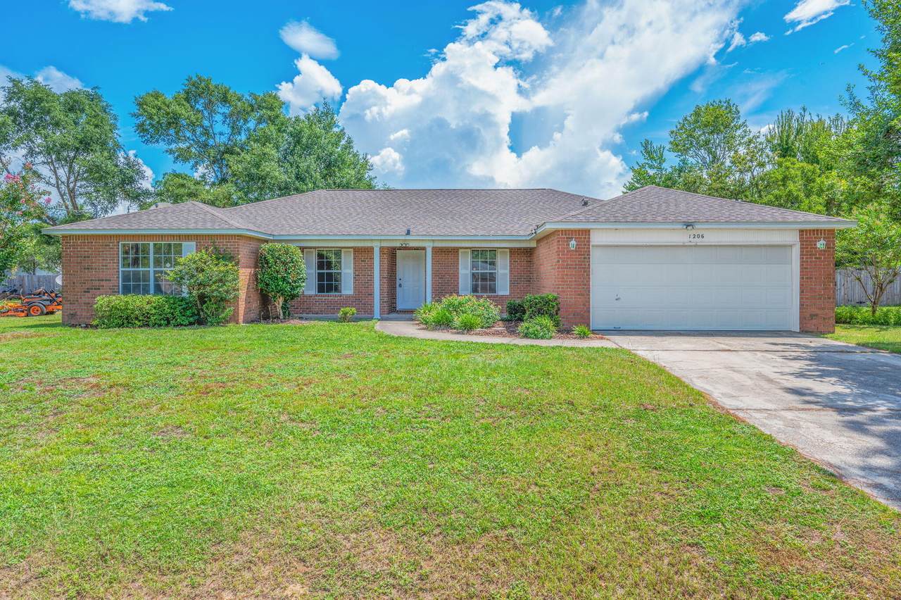 1206 Northview Drive - Photo 1