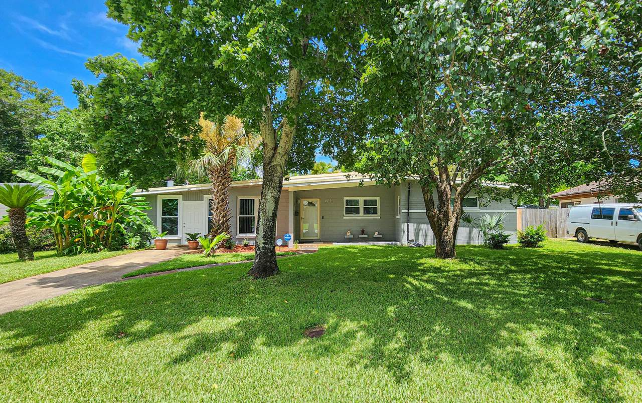 320 Stacy Circle - Photo 1