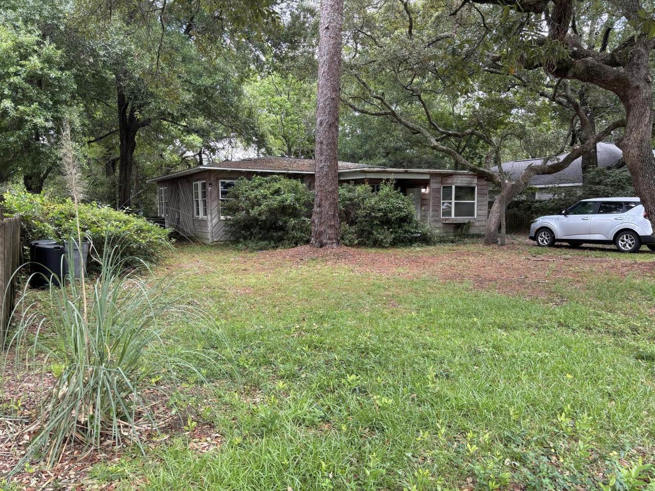 917 Pocahontas Drive - Photo 1
