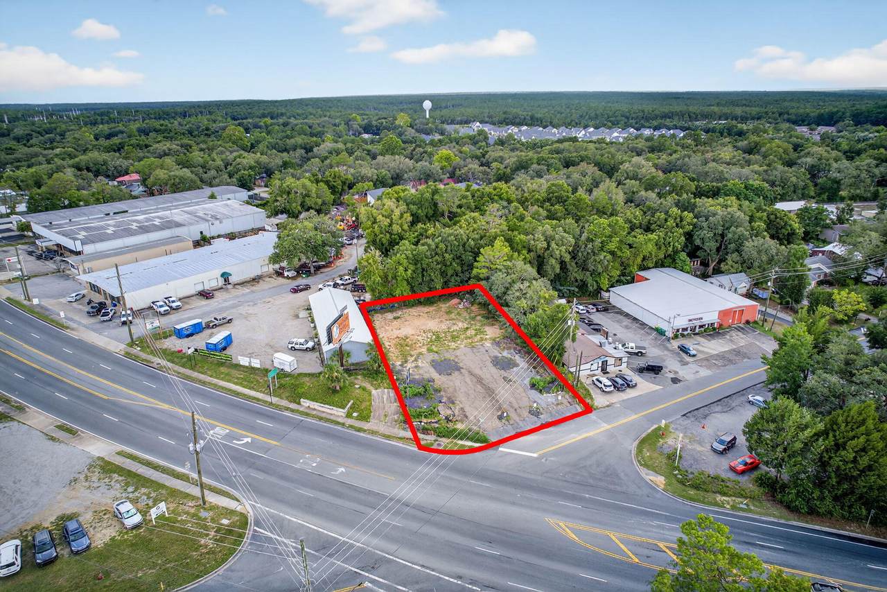 716 Howell Road - Photo 1