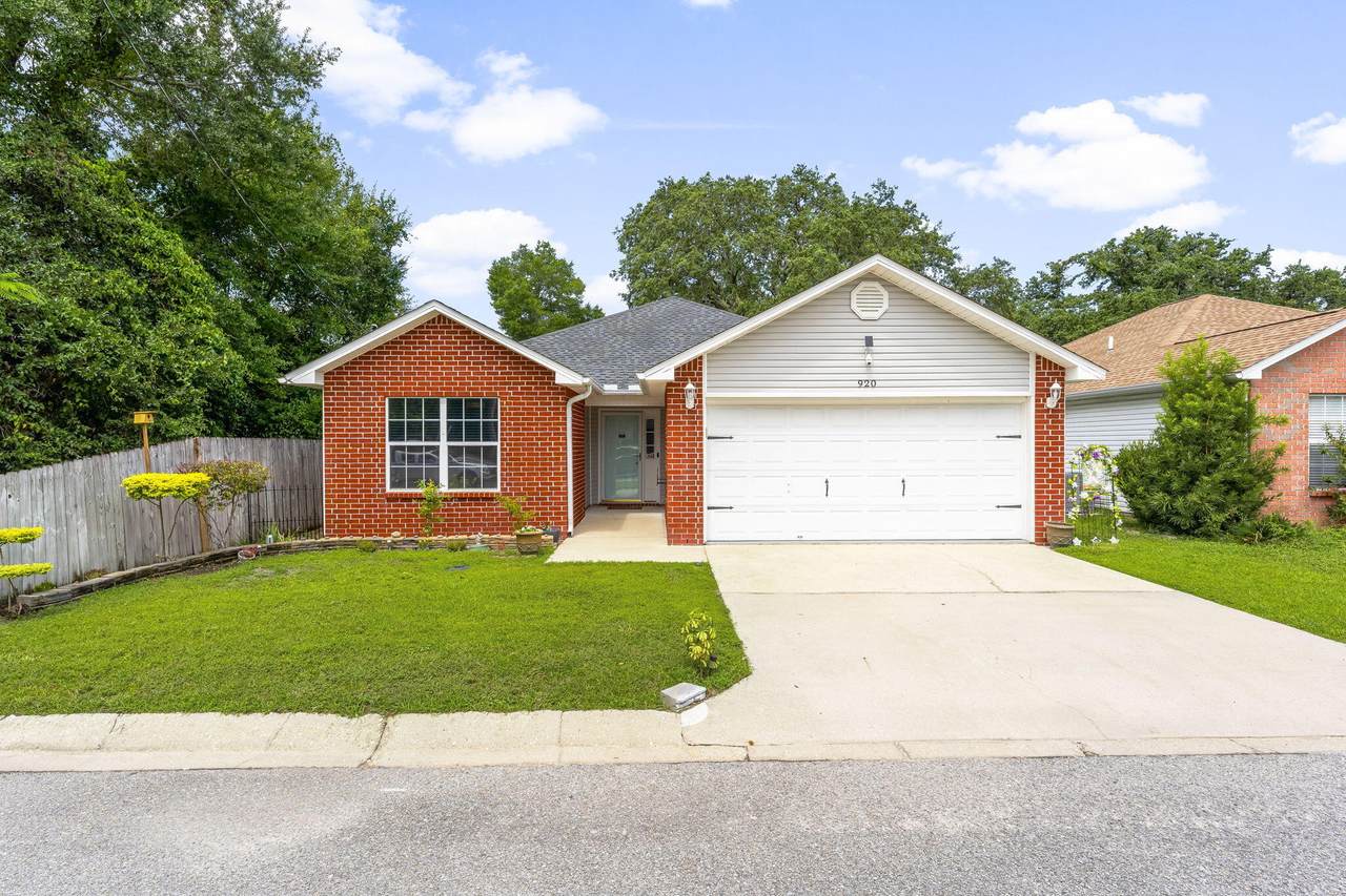 920 Lauderhill Lane - Photo 1