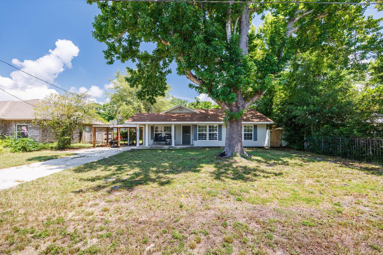 209 Michael Avenue - Photo 1