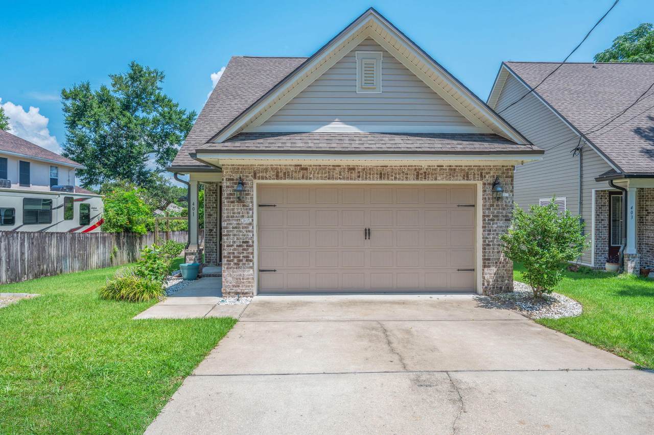 401 King Street - Photo 1