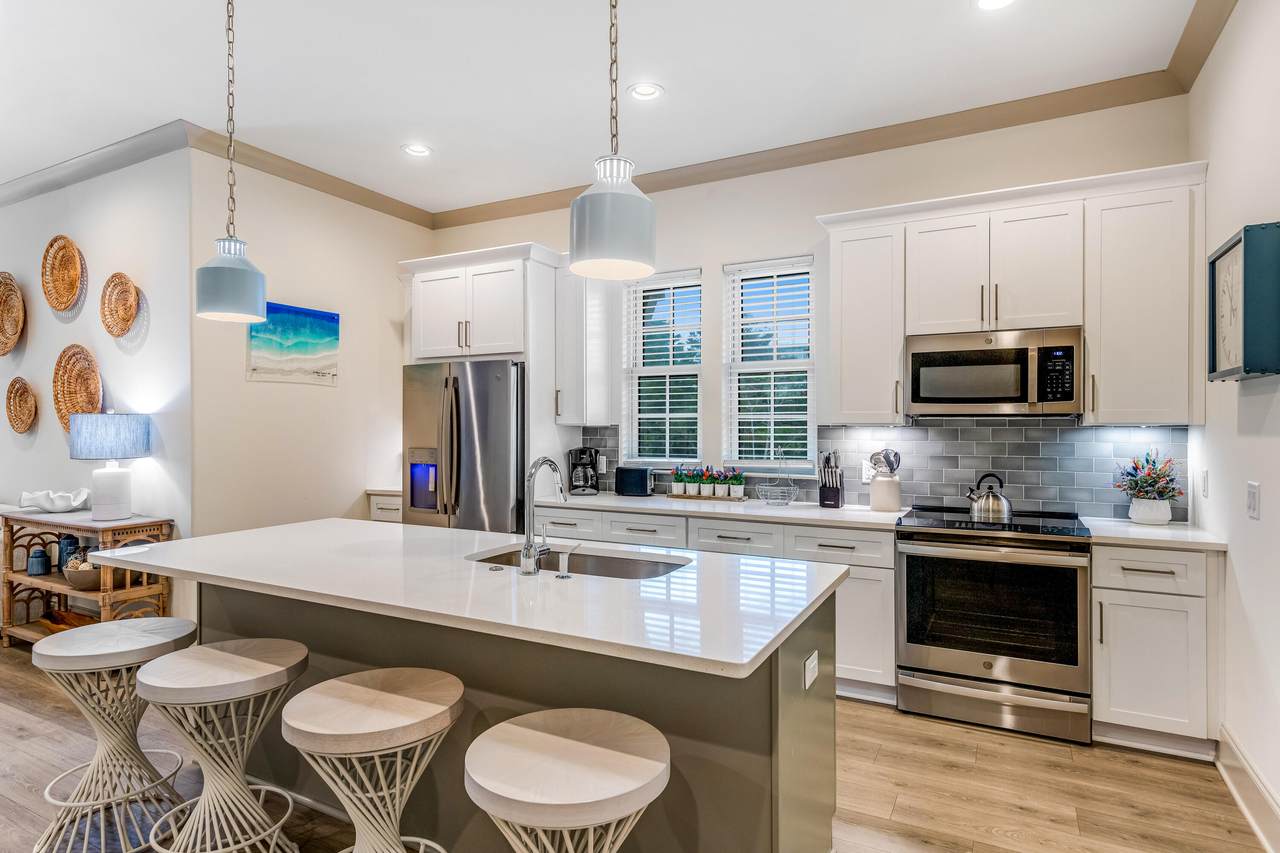 70 Martha's Lane - Photo 1