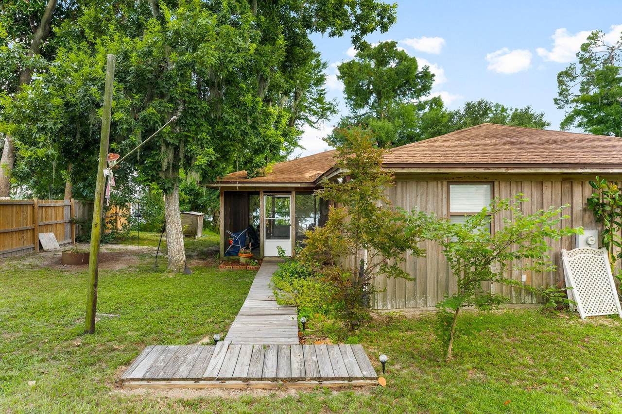 4344 Huckleberry Lane - Photo 1