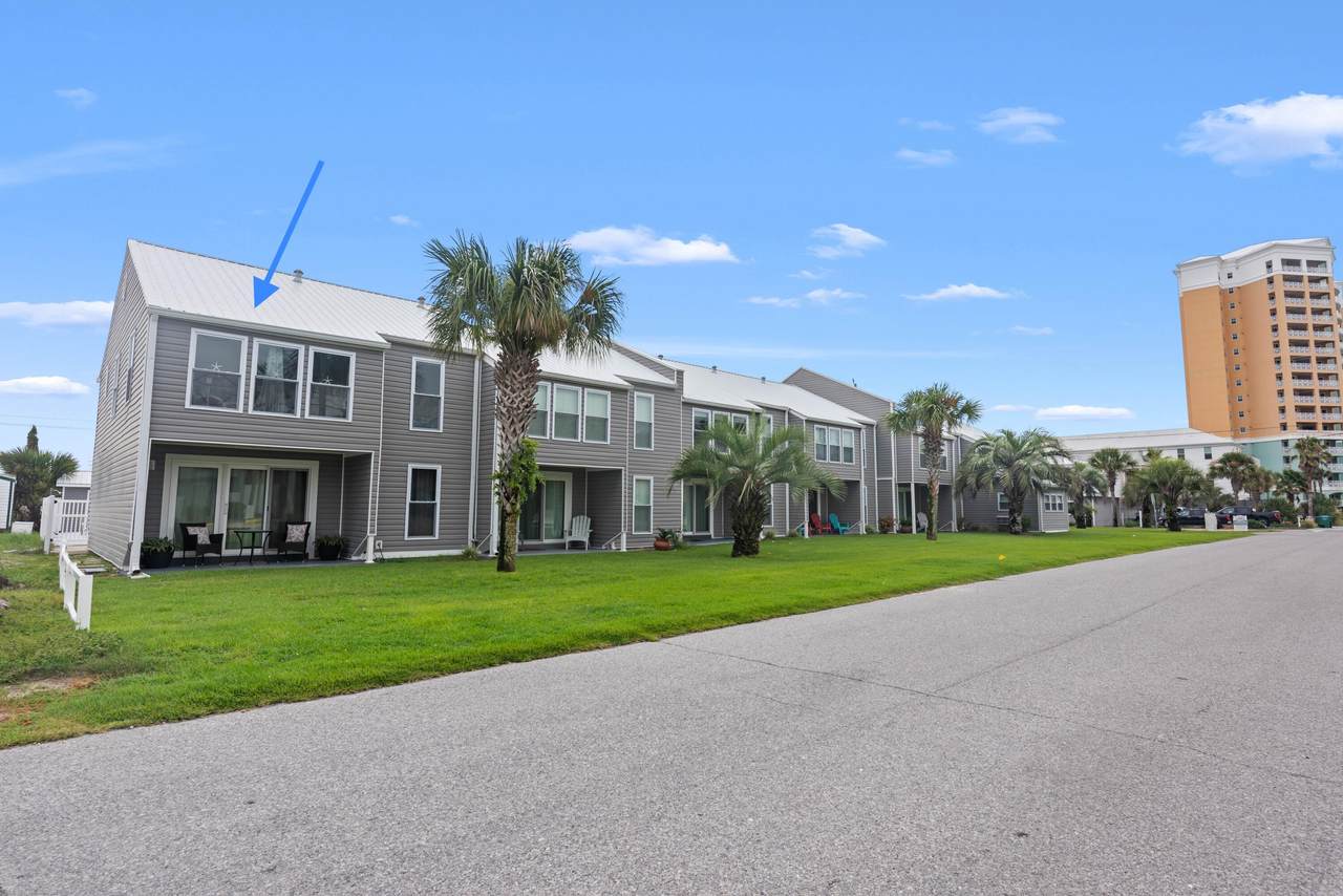 7904 Surf Drive - Photo 1