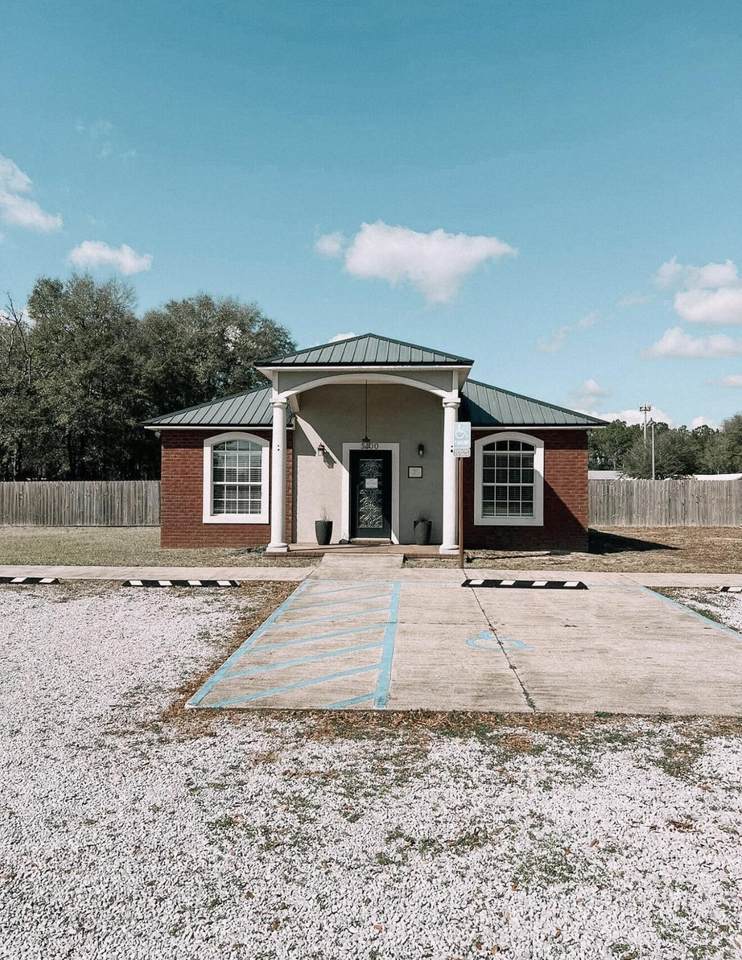 3100 Locke Lane - Photo 1