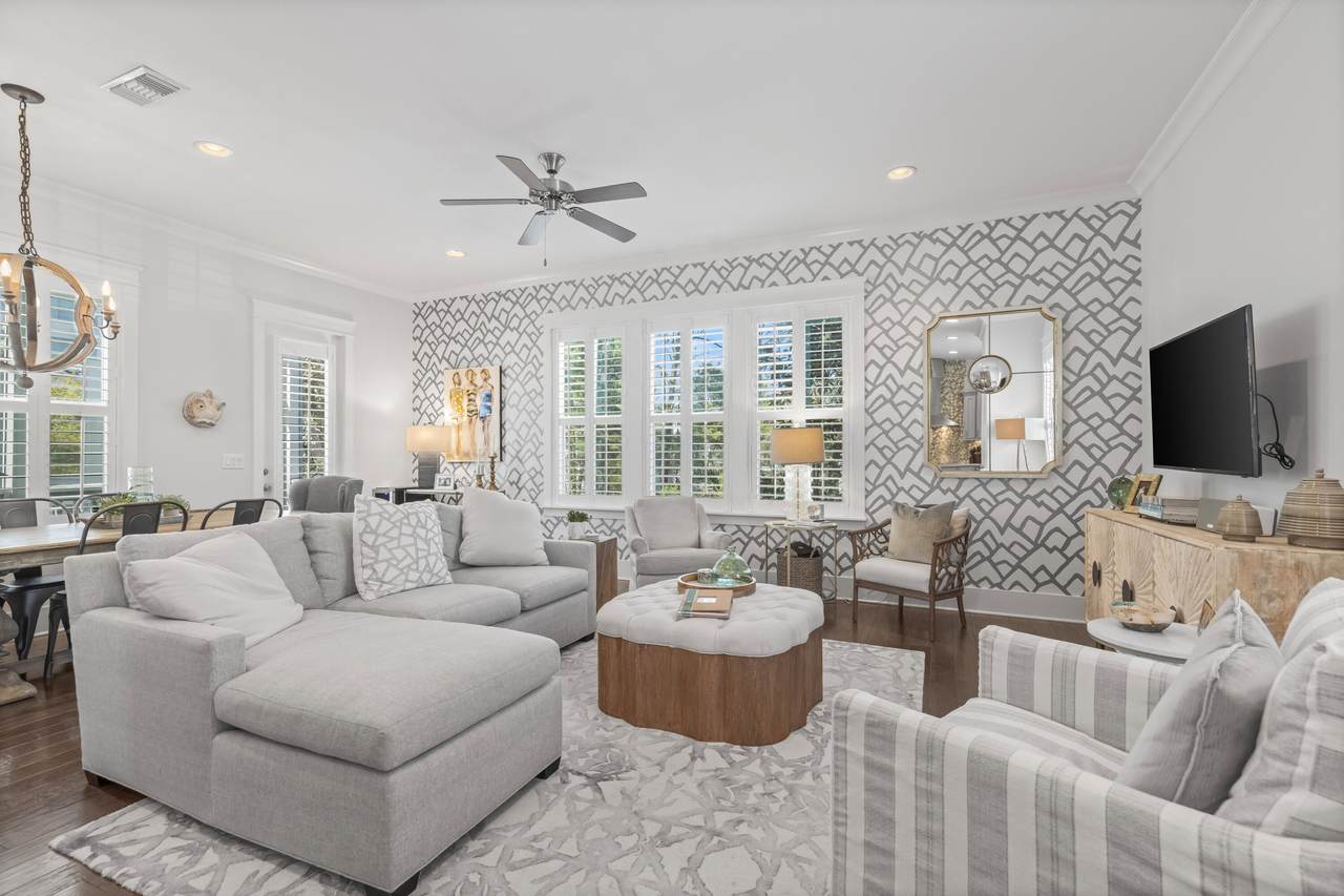 109 Emerald Beach Circle - Photo 1