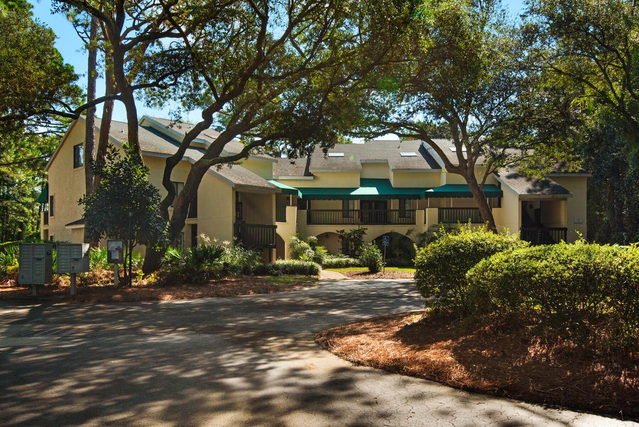 301 Southlake Court - Photo 1